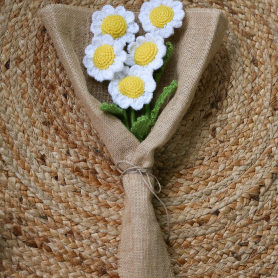 Handcrafted Crochet Daisy Bouquet – Rustic Jute Wrap