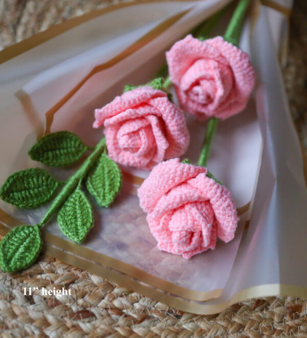 Handcrafted Crochet Rose Bouquet – Blush Pink Elegance