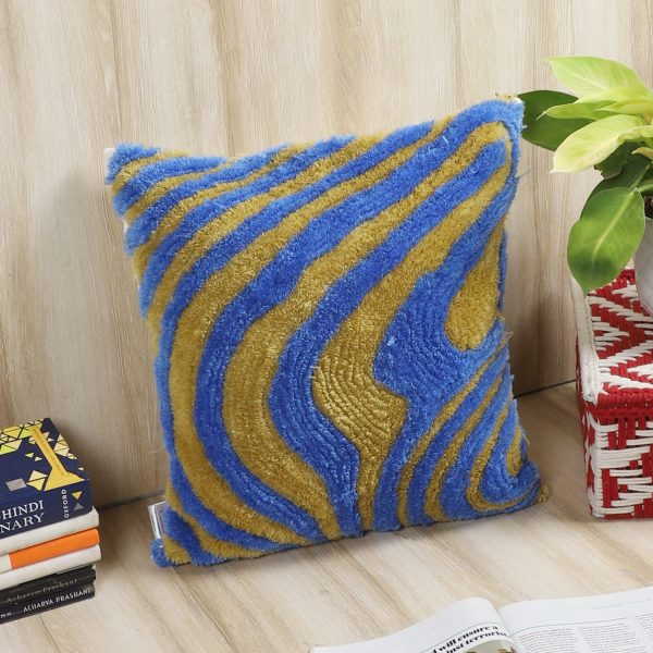 Kaahira Hand-Tufted Cushion Cover